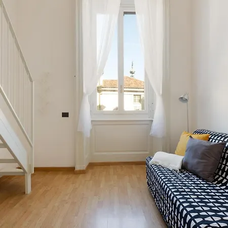 Guesthost - Central Studio Apts Milano-Corso Magenta-2