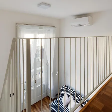 Guesthost - Central Studio Apts Milano-Corso Magenta-3